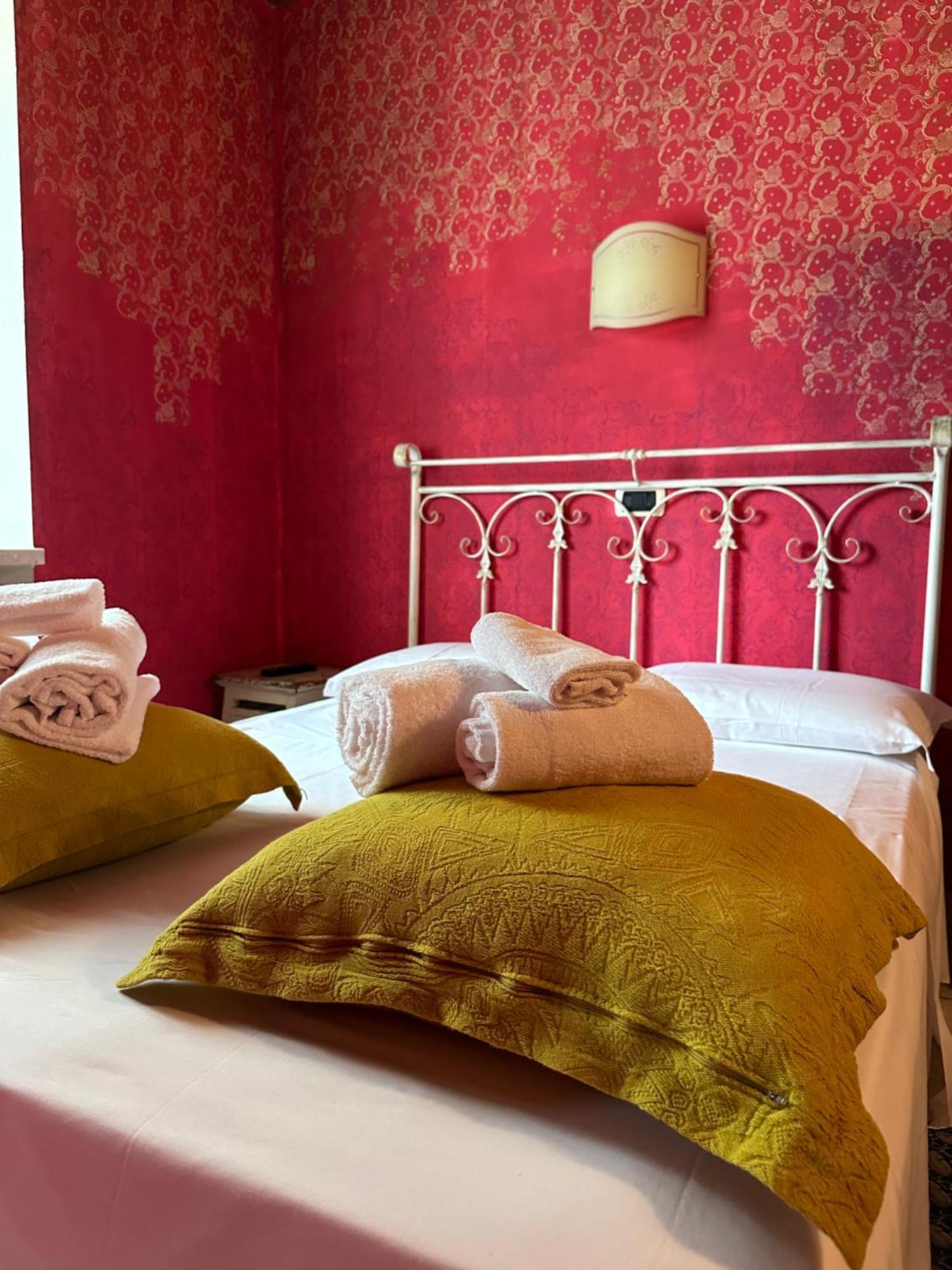 Relais San Michele Guest House Rivoli Veronese ภายนอก รูปภาพ